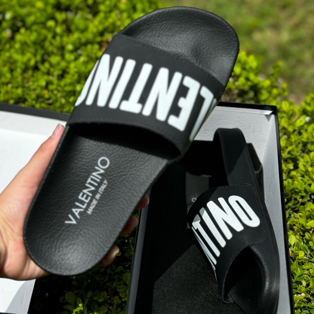Valentino Slides